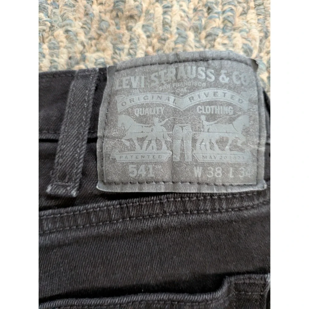 Levis 541 Athletic Taper Jeans Mens 38x32 Black Denim Pants 18181-0145